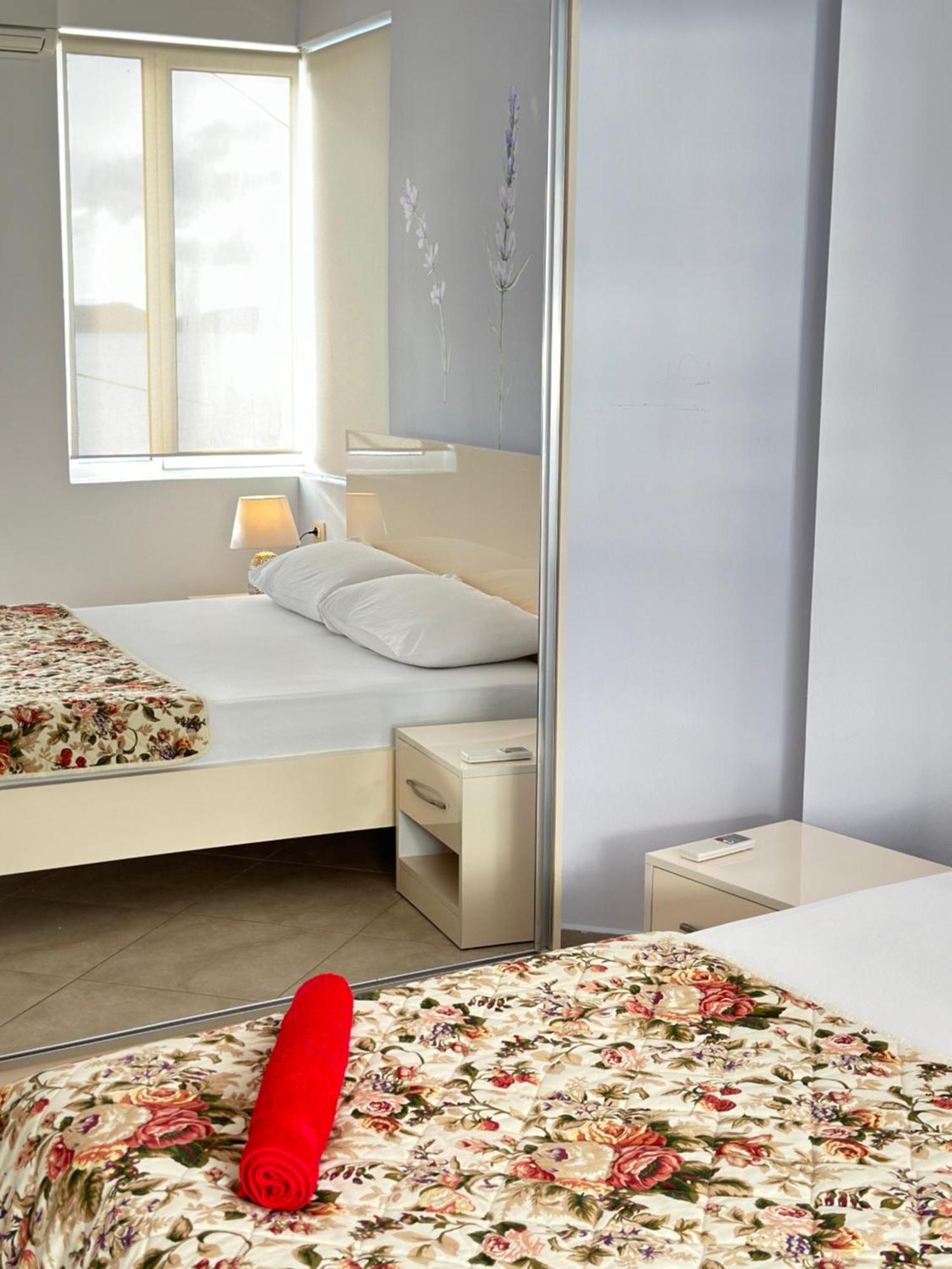 Violet Sea View Apartment Sarandë Exterior foto